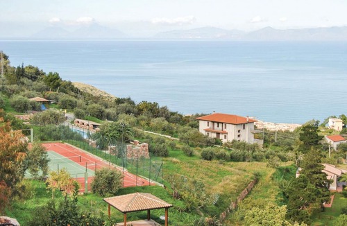 Gioiosa Marea Apartment | Stunning apartment in Gioiosa Marea ME