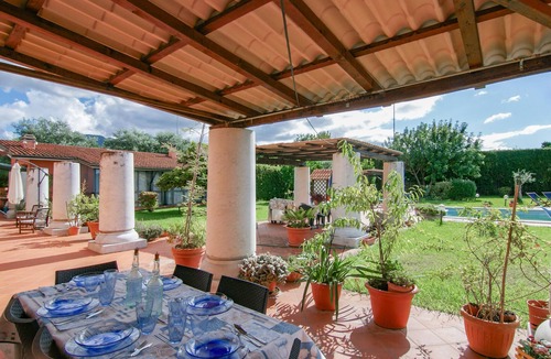 Querceta Apartment | Stunning apartment in Querceta with WiFi