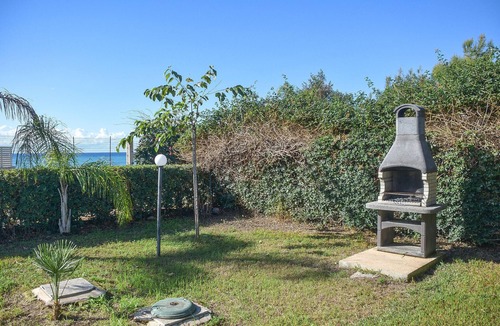 Punta Braccetto House | Stunning home in Santa Croce Camerina with WiFi