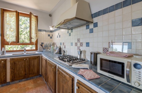 Otricoli House | Stunning home in Otricoli with private swimming pool, can be inside or outside