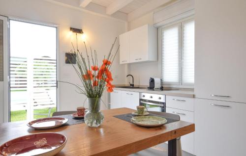 Torrenova House | Stunning Home In Torrenova With Swimming Pool