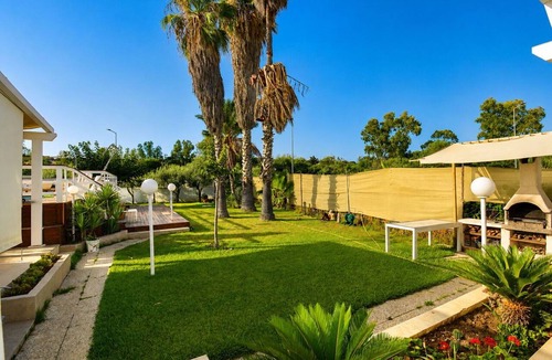 Sampieri Villa | Stunning private villa for 7 guests with A/C, private pool, WIFI, TV, patio and panoramic view