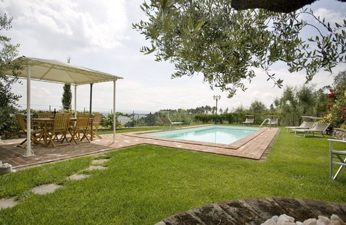 Castelvecchio Villa | Stunning private villa with A/C, WIFI, private pool, TV, terrace and panoramic view, close to Lu.