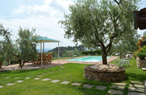 Castelvecchio Villa | Stunning private villa with A/C, WIFI, private pool, TV, terrace and panoramic view, close to Lu.