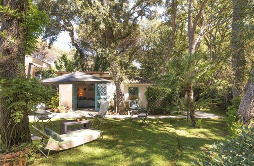 Sabaudia House | Stunning private villa for 2 people with A/C, WIFI, TV, terrace and pets allowed