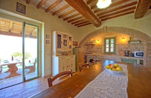 Trequanda Villa | Stunning private villa with private pool, WIFI, TV, veranda, panoramic view, close to Montepulciano