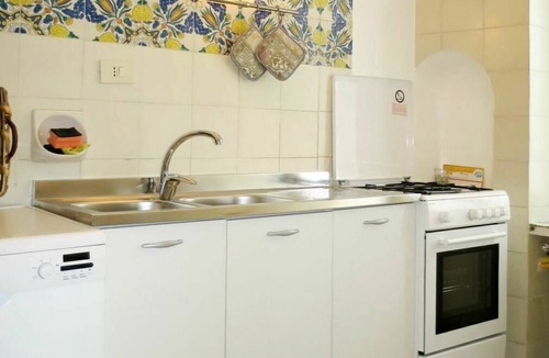 Gaeta House | Stunning private villa for 7 guests with WIFI, A/C, TV, terrace and pets allowed