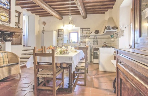 Rignano sull'Arno Villa | Stunning villa for 6 guests with private pool, WIFI, TV and panoramic view