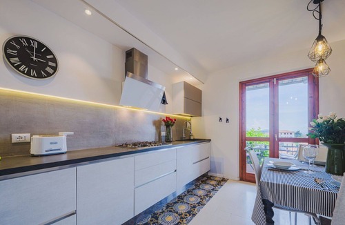 Corsanico-Bargecchia House | Stunning villa for 6 people with A/C, private pool, WIFI, TV and patio