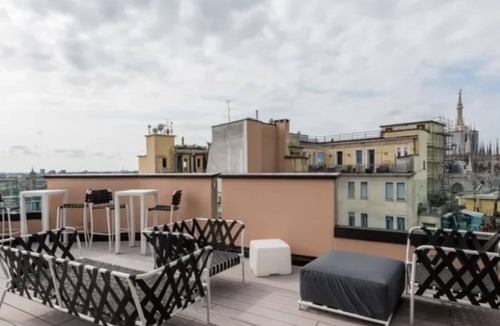 San Babila Apartment | Sweett | Central Tower V