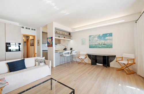 Cavi Apartment | Terrace by the Sea Apartment with Sea View, Terrace, and Scenic Trails