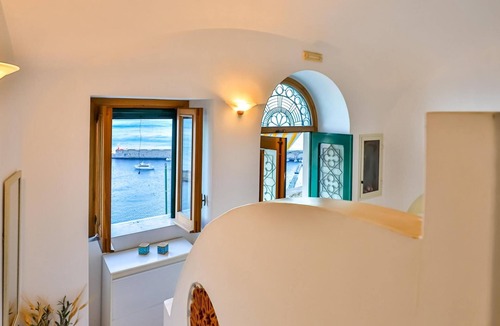 Amalfi Apartment | The Window to the sky