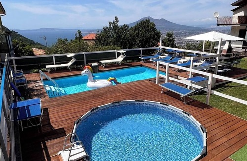 Piazza-Tralia-Pendolo Apartment | Three-bedroom Apartment with Pool, Playground and breathtaking view