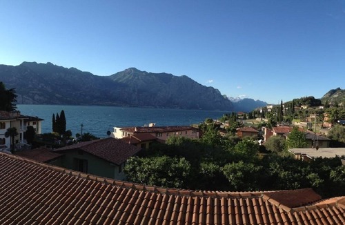Malcesine Apartment | Vacation Apartment “Vecchio Frantoio” with Lake View, Mountain View & Terrace