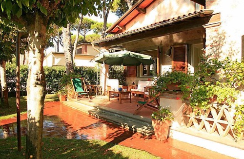 Forte dei Marmi House | Vacation home Andrea by Interhome