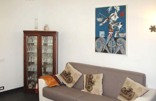 Ronchi House | Vacation home Pucci in Marina di Massa - 4 persons, 1 bedrooms