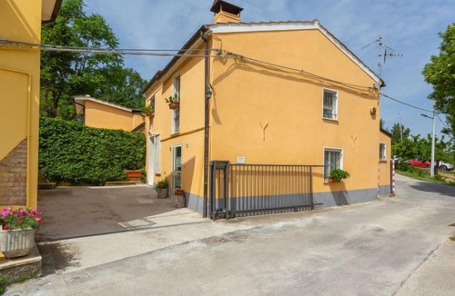 Lanciano House | Vacation home Sunflower (ANO105) in Lanciano - 6 persons, 3 bedrooms