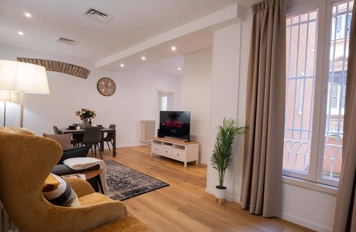Sallustiano Apartment | Valenziani Luxury - 3BDR - Central Rome (WiFi-AC)