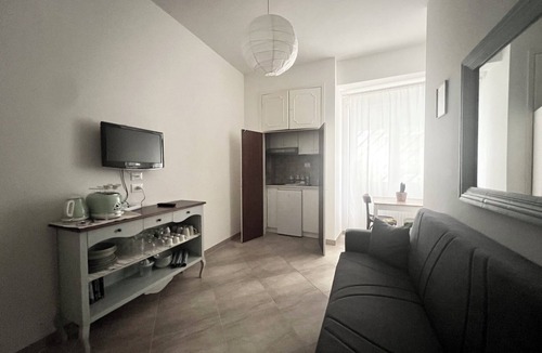 Quartiere XIII Aurelio Apartment | Vatican cozy apartment - two bedrooms, two bathrooms, living room/kitchenette