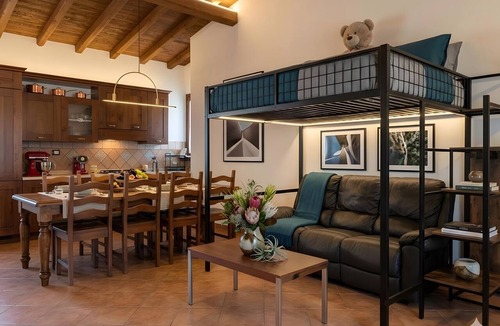 Velletri Apartment | Velletri, elegant guesthouse with pool (Greta's Villa)