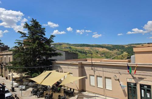 Caltavuturo Apartment | VeraLuce