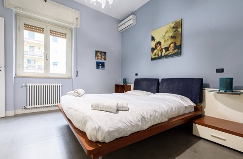 Arenella Apartment | Via Mario Ruta 31 - Two Bedroom Apartment, Sleeps 4