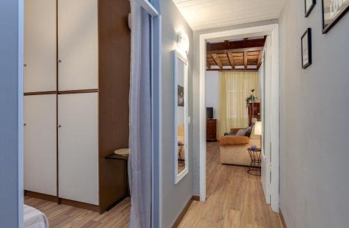 Rione VII Regola Apartment | Vicolo Antico Apartment
