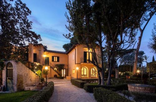 Quartiere XIII Aurelio Villa | Vigne Franceschini Resort- Villa with swimming pool in the heart of Rome