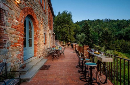 Nozanno Villa | Villa Alice, panoramic stone farmhouse to sleep 10