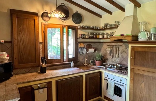 Montecastrilli Apartment | Villa and Annex House with Pool InBorgo