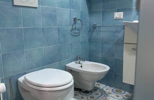Torre del Greco Apartment | Villa Athanasia, in Vesuvius Park with a view of the entire Bay of Naples