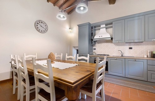 Villore Villa | Villa 'Casa Padronale Podere La Carbonaia' with Private Terrace, Shared Garden, and Wi-Fi