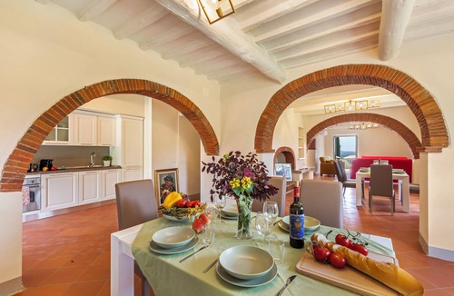Ponte Buriano Villa | Villa Chimera Green 12 with Pool & Gym, Arezzo, Italy