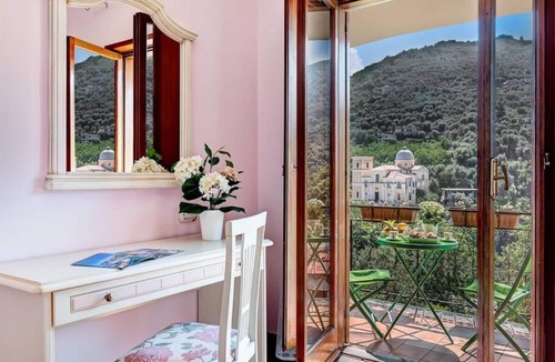 Vico Equense Villa | 🌺Villa dei Fiori – Elegance, Nature & Serenity on the Sorrento Coast