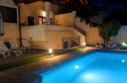 Zona XXX Castel Fusano Villa | Villa Fofi | Private Pool, BBQ, and Garden Between Rome and the Sea