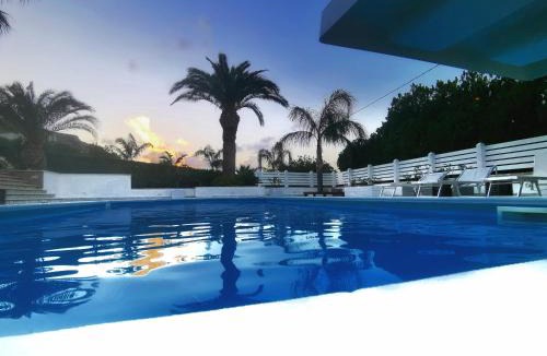 Bonagia House | Villa Girolama Bellissima villa con Piscina alle pendici di Erice e vista Monte Cofano