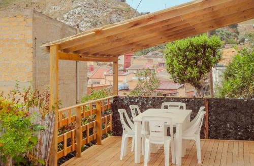 Montallegro Apartment | Villa il Giglio - Appartamento Giglio e appartamento Salvia