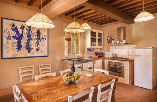 Colle di Compito Villa | Villa in Colle Di Compito with 2 bedrooms sleeps 4