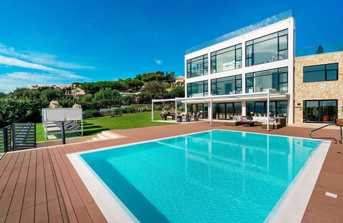 Plemmirio Villa | Villa in Plemmirio with 4 bedrooms sleeps 8