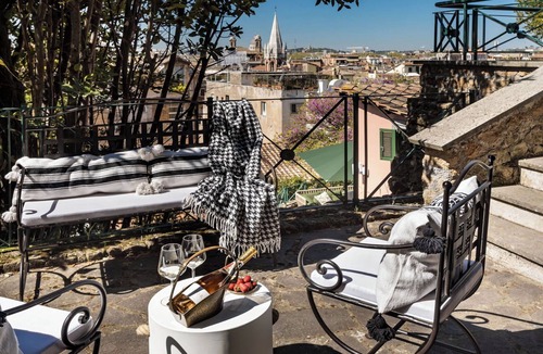 Rione IV Campo Marzio Villa | Villa in Rome with 3 bedrooms sleeps 8