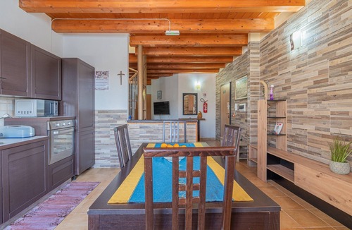 Plemmirio Villa | Villa 'Marta Maria Con Giardino' with Private Pool, Wi-Fi and Air Conditioning