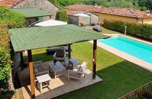 Montefegatesi House | Villa 'Monticello' with its own pool