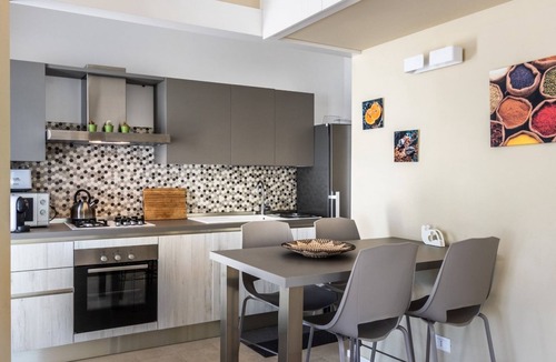 Noto Marina House | Villa Paolo & Depandance by Interhome