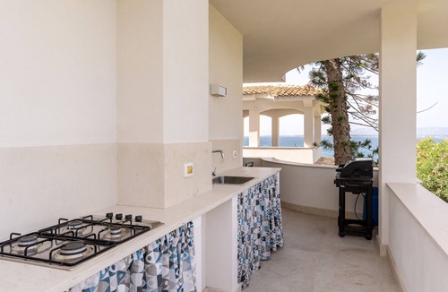 Plemmirio Villa | Villa Plemmiria by the Sea by Wonderful Italy