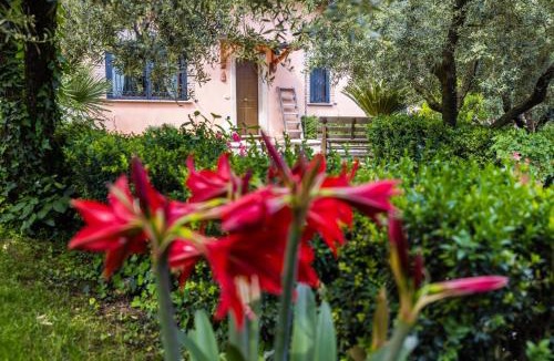 Trivio Villa | Villa Privata con Giardino e Piscina