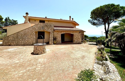 Chiusa Cavalli Villa | Villa Rina - relaxing vacations in the hills with beautiful pool exclusively
