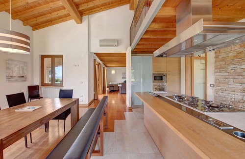 Montioni Villa | 'Villa Sellemond' with Lake View, Pool, Garden & Wi-Fi