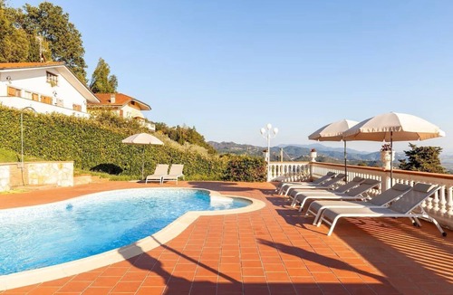 Corsanico-Bargecchia Villa | Villa Sophia by Nicola Real Estate