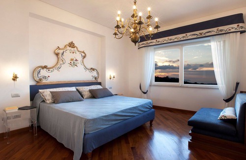 Sorrento Villa | VILLA SORRENTINA - LUXURY HOLIDAY VILLA - SORRENTO HILL - SORRENTO