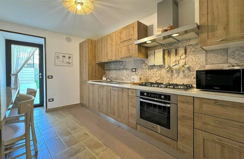 Santa Maria del Molise House | Villa with pool, wilderness spa and star dome